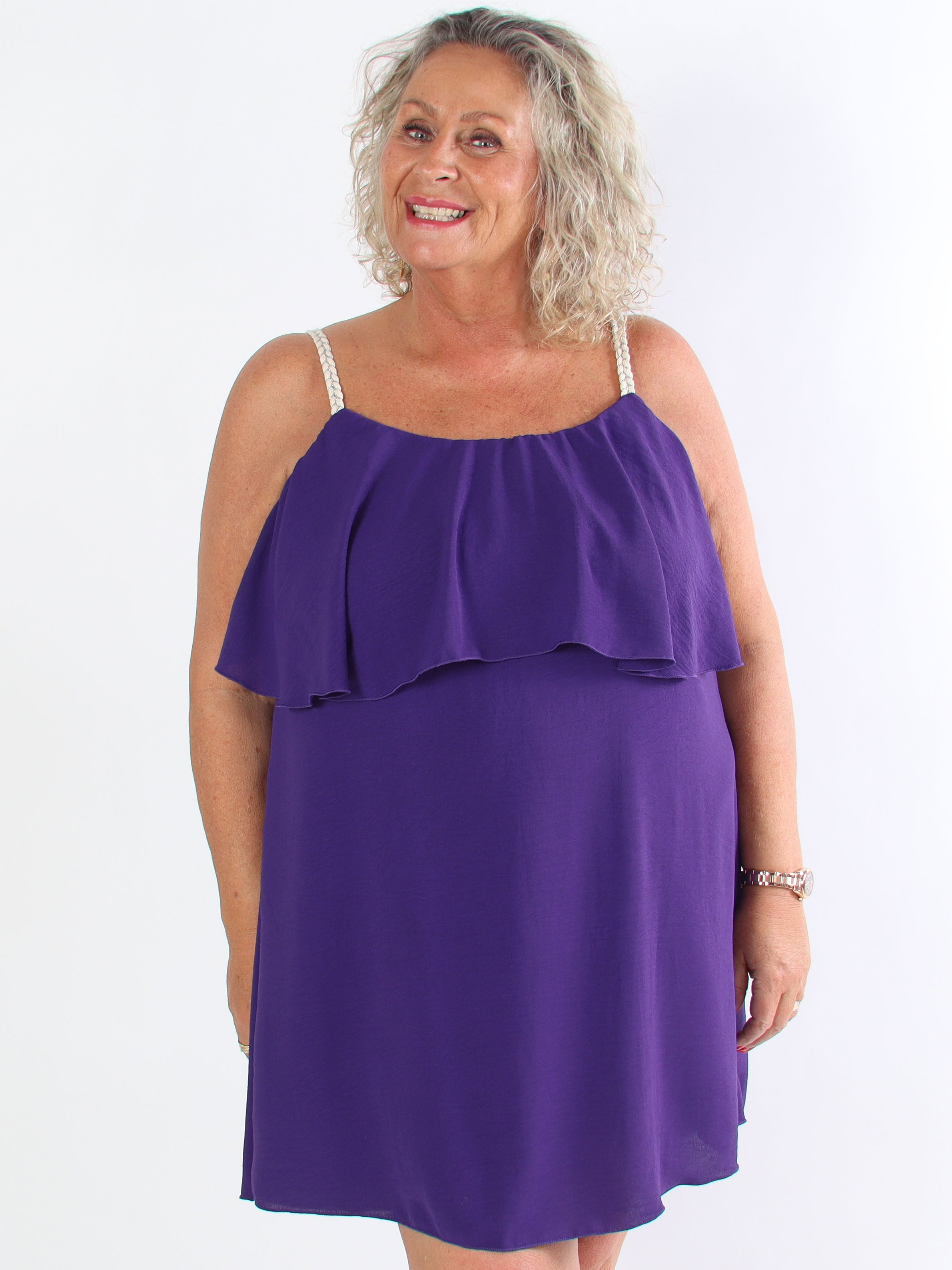 Blanca - Plus size flæsekjole med flettede stropper